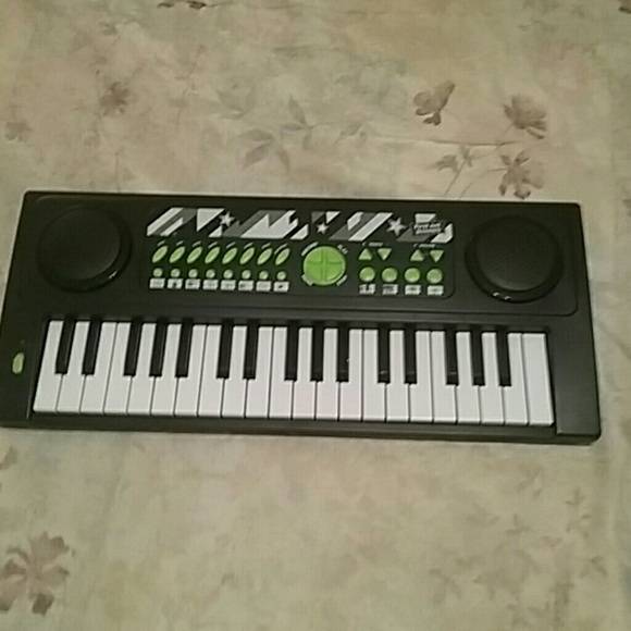 Keyboard - Picture 1 of 1